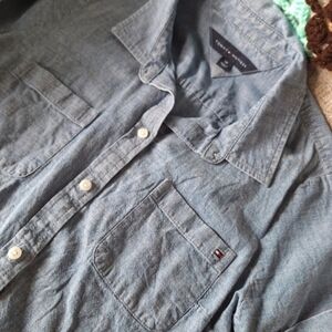 Women's Small Tommy Hillfigar Blue Denim Short Sleeve Button Up Shirt